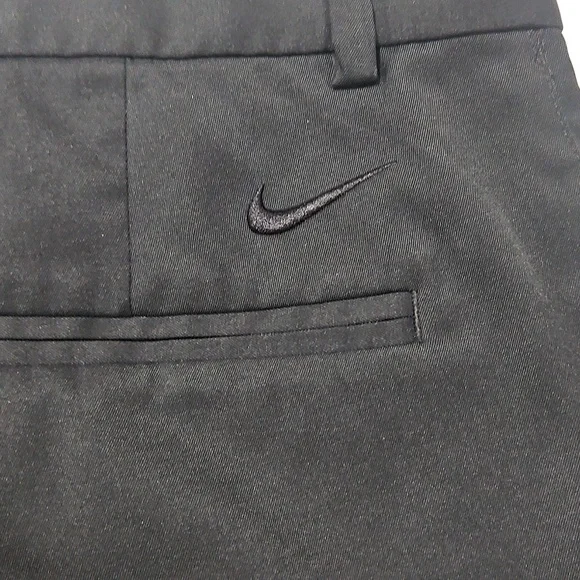 Nike Golf ⛳️ Men's Classic Black Shorts SZ 32" - Picture 3 of 4